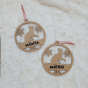 bola de navidad de madera para tu gato
